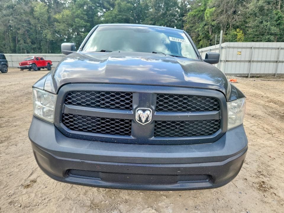2017 RAM 1500 ST 5