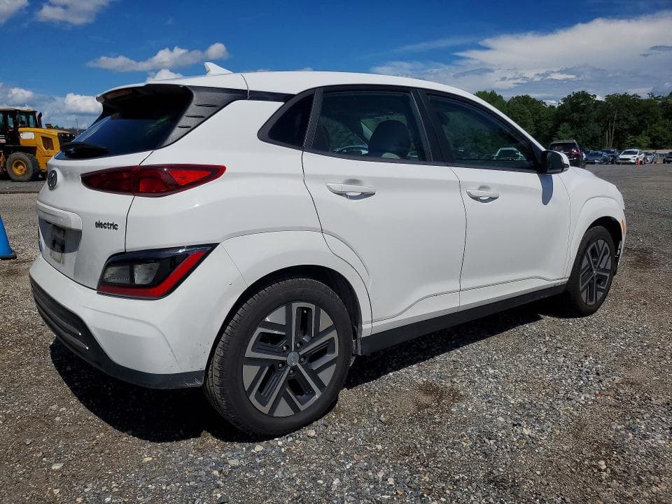 2023 HYUNDAI KONA SEL 3