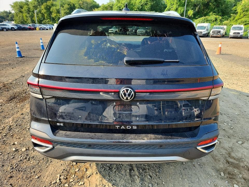 2025 VOLKSWAGEN TAOS SE 6