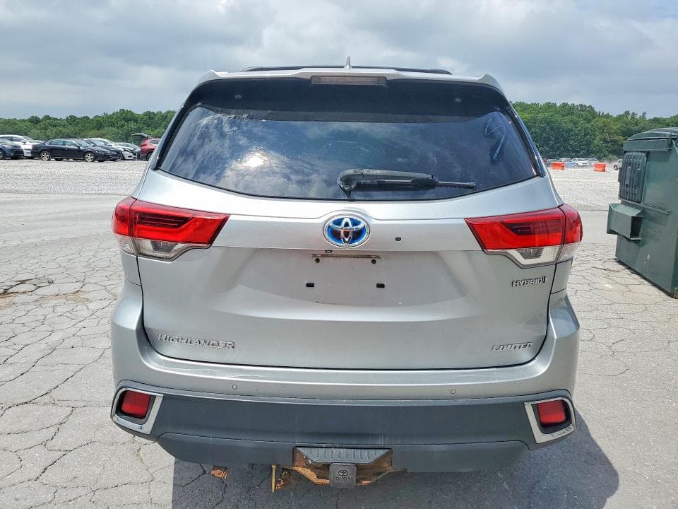 2017 TOYOTA HIGHLANDER HYBRID LIMITED PLATINUM 6