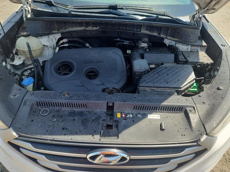 2017 HYUNDAI TUCSON SE 12