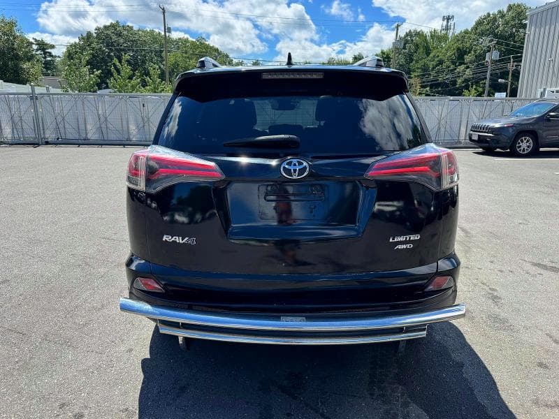 2018 TOYOTA RAV4 LIMITED 9