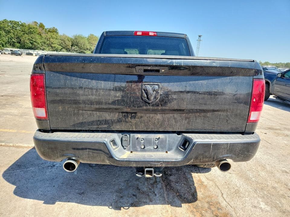 2017 RAM 1500 ST 6