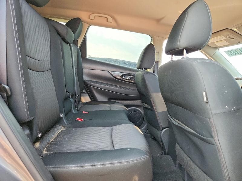 2018 NISSAN ROGUE SV 11