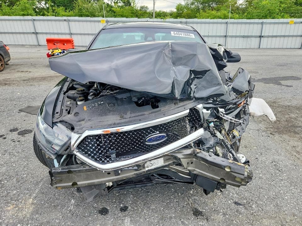 2018 FORD TAURUS SHO 5