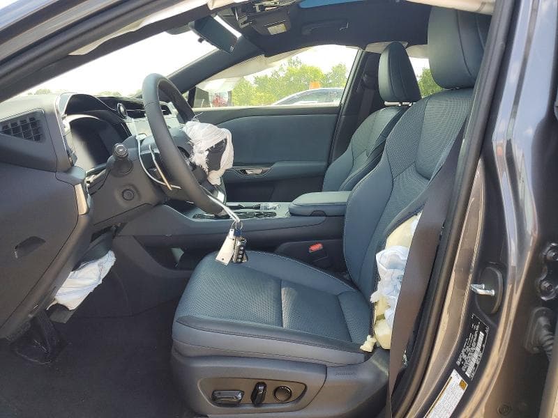 2026 LEXUS RZ 450E PREMIUM 7