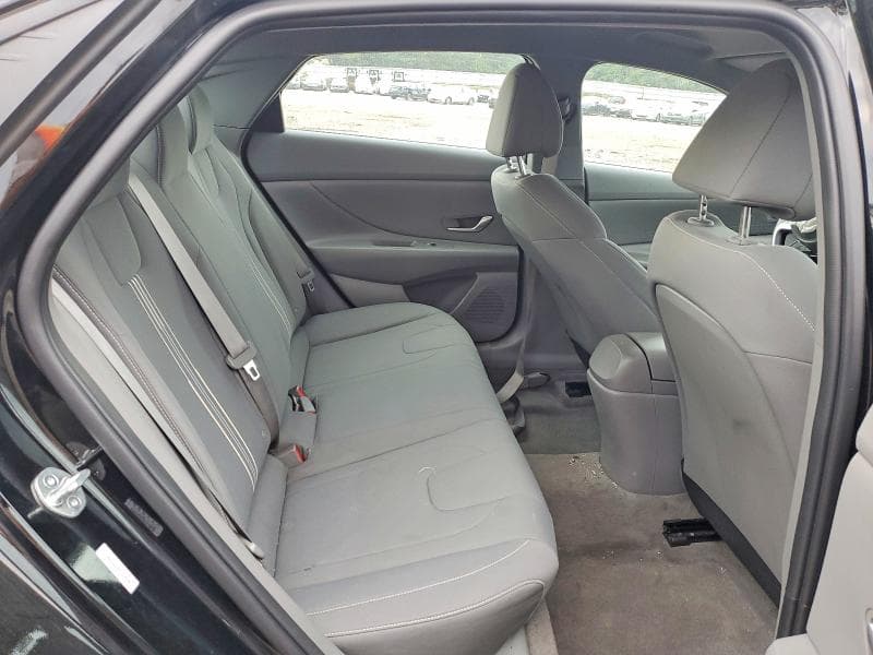 2023 HYUNDAI ELANTRA SEL 10