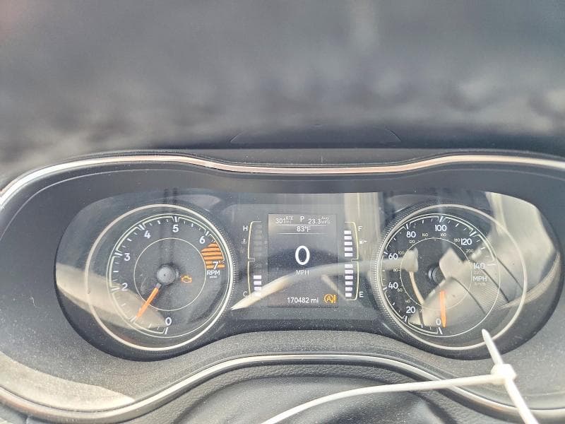 2019 JEEP CHEROKEE LATITUDE PLUS 9