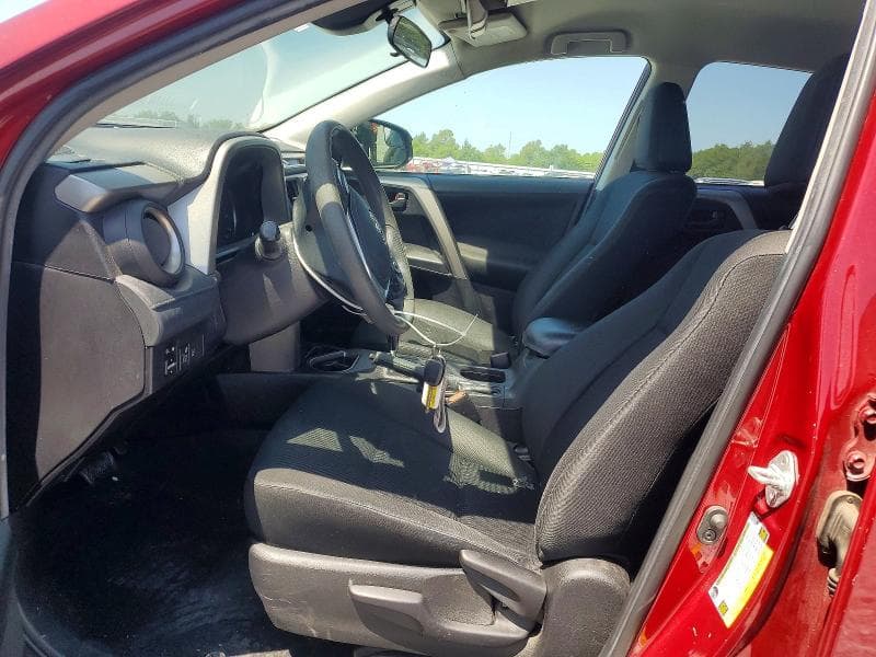 2018 TOYOTA RAV4 LE 7