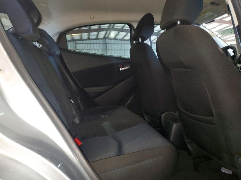 2020 TOYOTA YARIS HATCHBACK LE 10