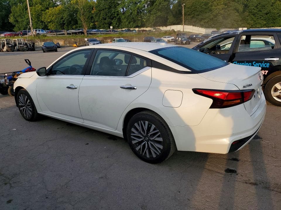 2024 NISSAN ALTIMA SV 2