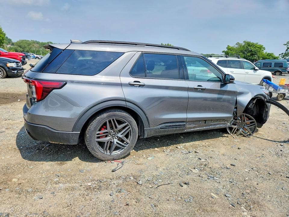 2025 FORD EXPLORER ST-LINE 3