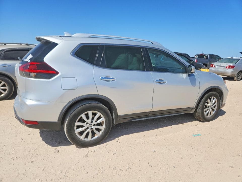2018 NISSAN ROGUE SV 3