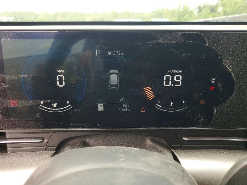2024 HYUNDAI KONA SE 9