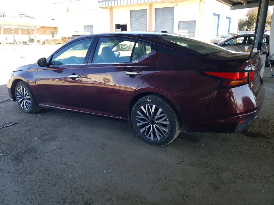 2025 NISSAN ALTIMA SV 2