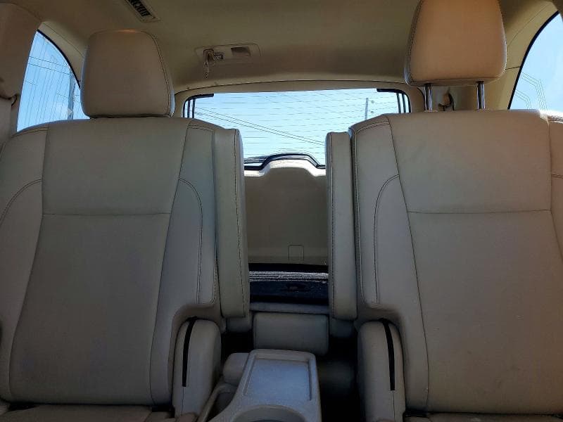2019 TOYOTA HIGHLANDER XLE 10