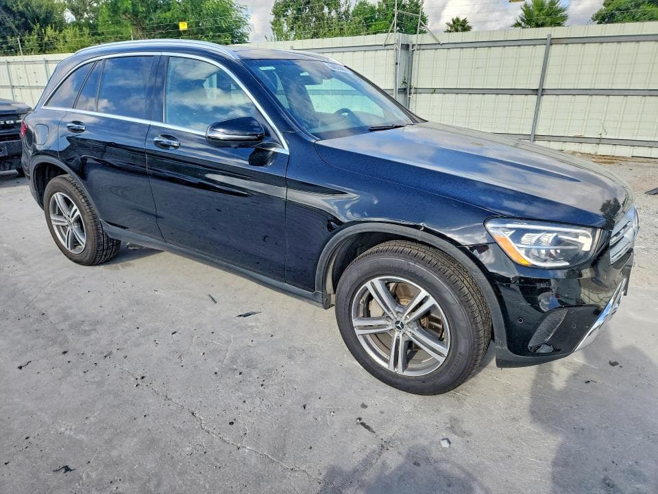 2020 MERCEDES-BENZ GLC 300 4