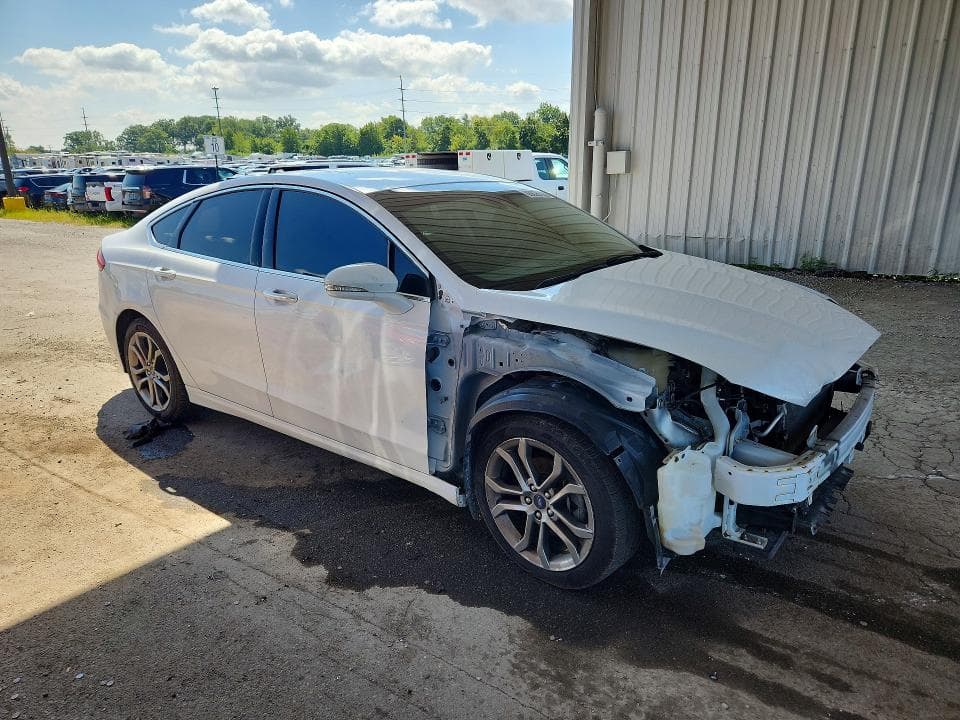 2019 FORD FUSION SEL 4