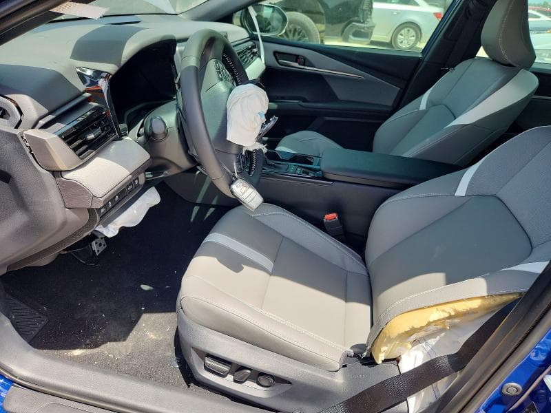 2026 TOYOTA CAMRY SE 7