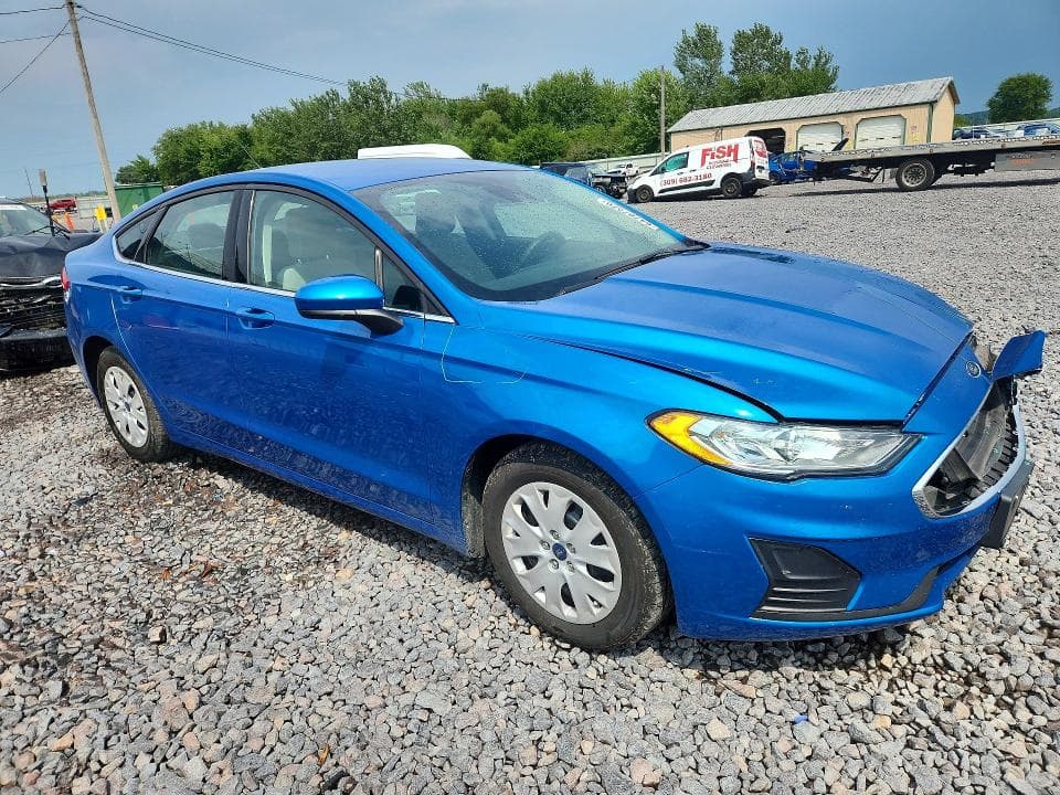 2019 FORD FUSION S 4