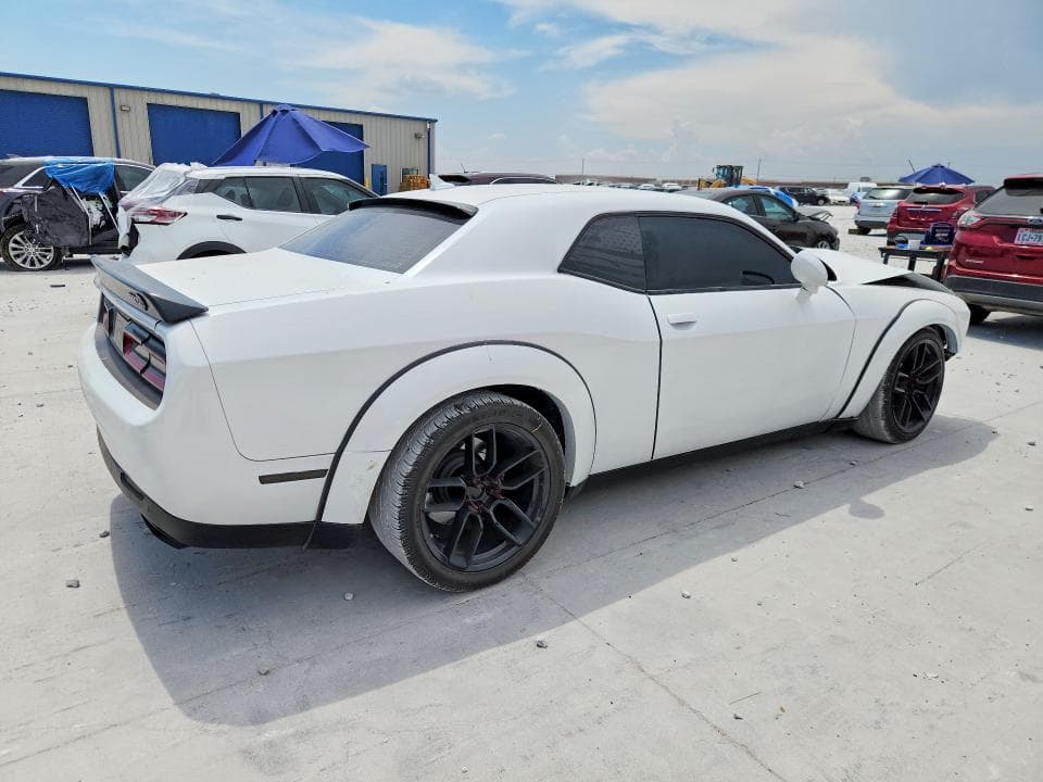 2017 DODGE CHALLENGER SRT 392 3