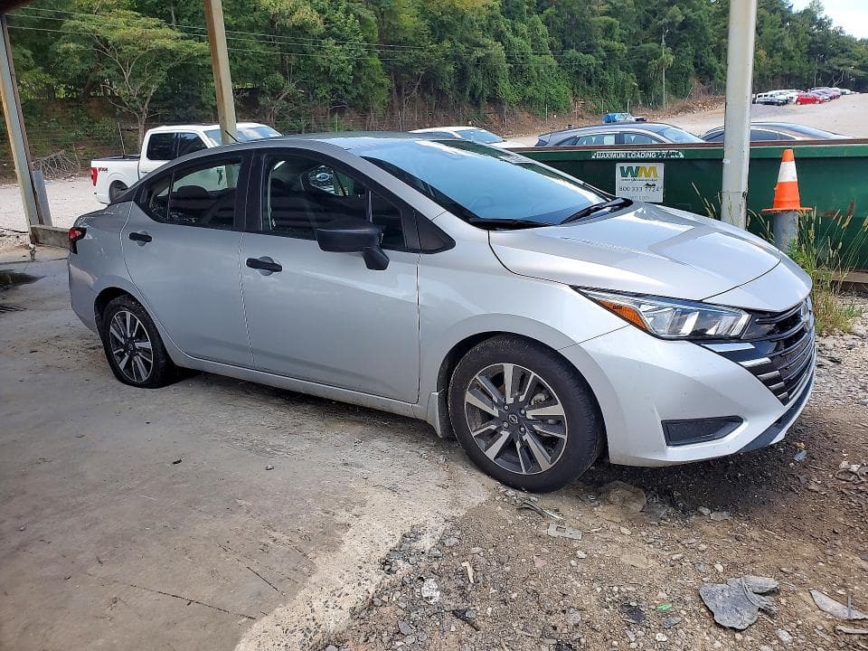 2024 NISSAN VERSA S 4