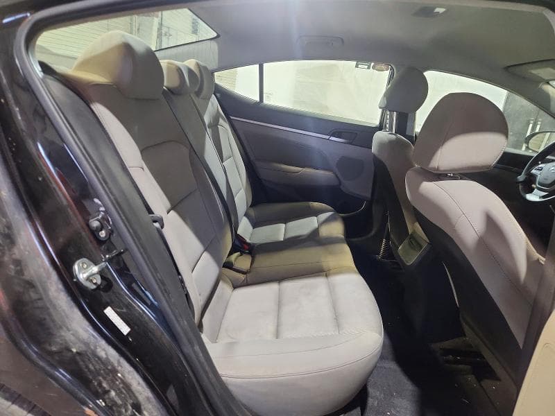 2018 HYUNDAI ELANTRA SEL 10
