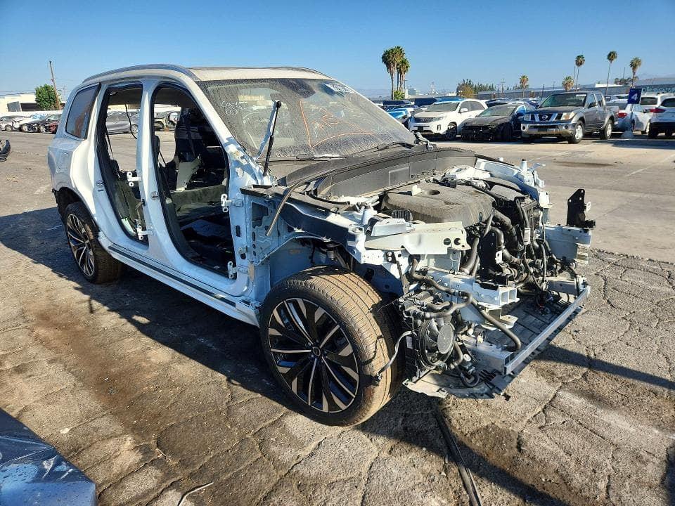 2025 VOLVO XC90 PLUS 4