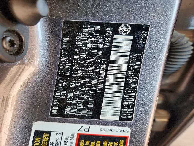 2017 TOYOTA CAMRY SE 12