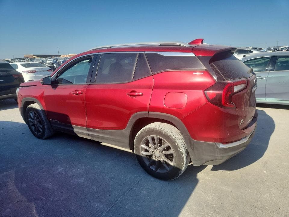 2024 GMC TERRAIN SLT 2