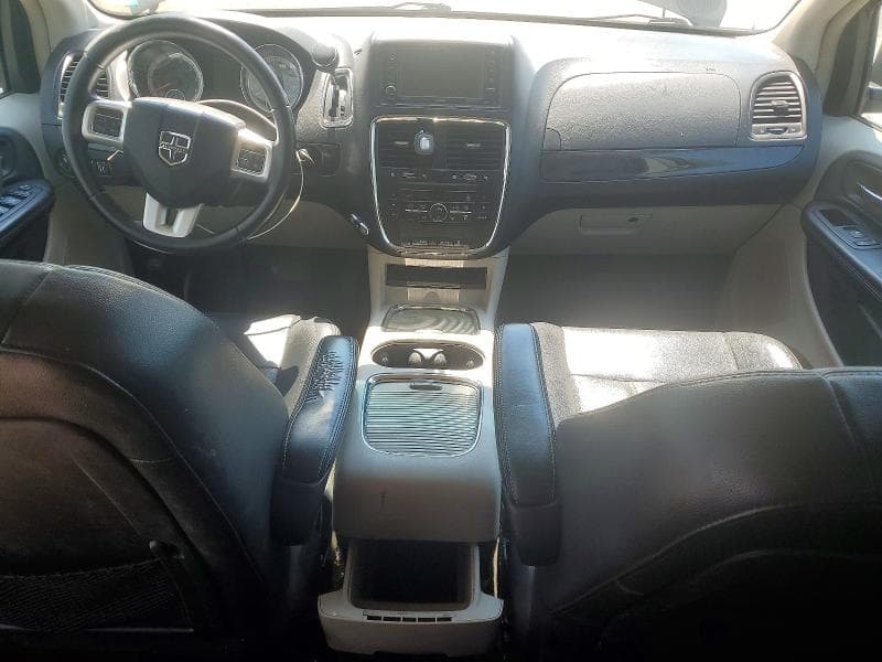 2017 DODGE GRAND CARAVAN CREW 8