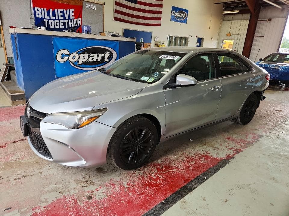 2017 TOYOTA CAMRY SE - 1