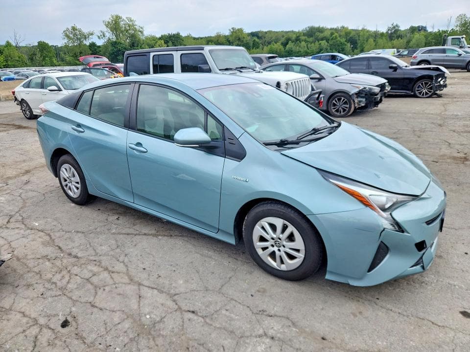 2017 TOYOTA PRIUS TWO 4