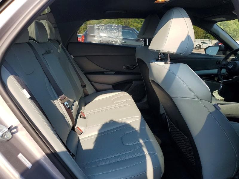 2025 HYUNDAI ELANTRA LIMITED 10