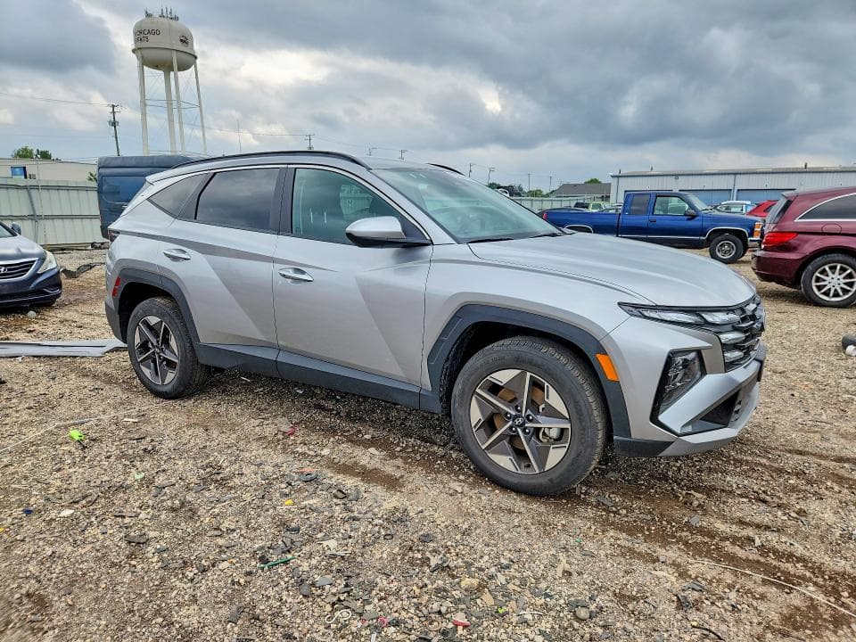 2026 HYUNDAI TUCSON SEL 4