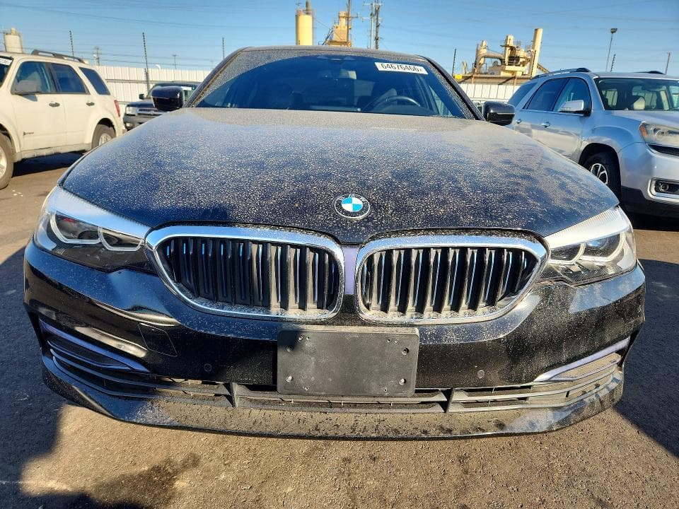 2019 BMW 530E 5