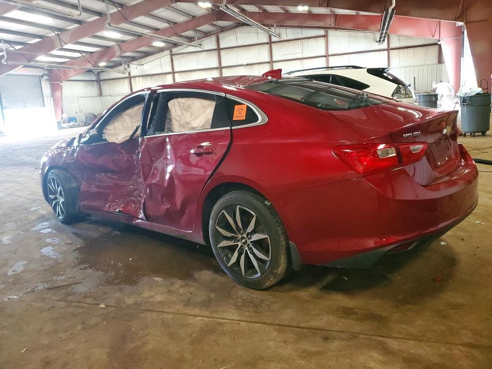 2018 CHEVROLET MALIBU LT 2