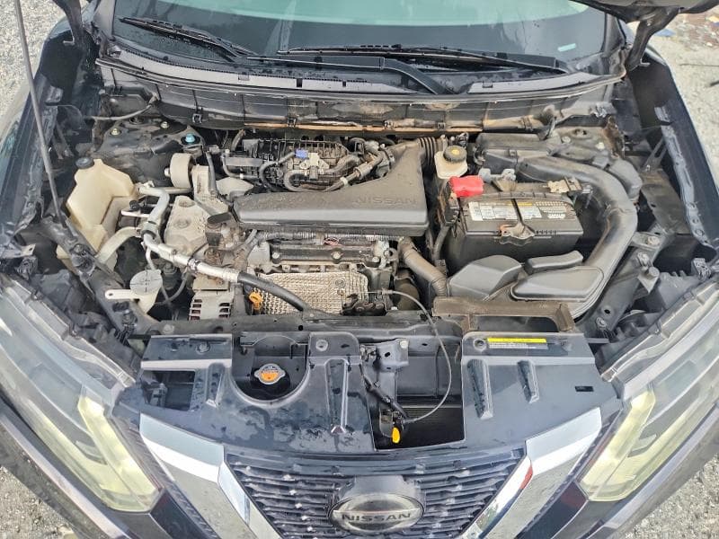2018 NISSAN ROGUE S 11