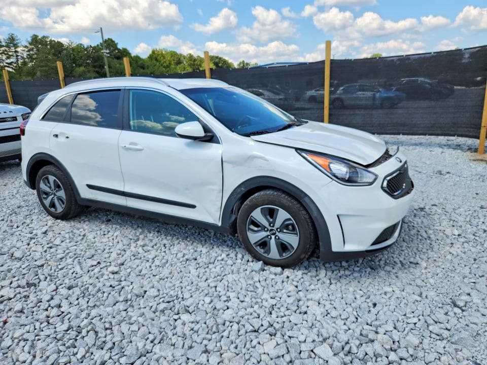 2018 KIA NIRO LX 4