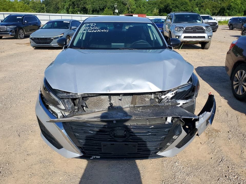 2024 NISSAN ALTIMA SV 5
