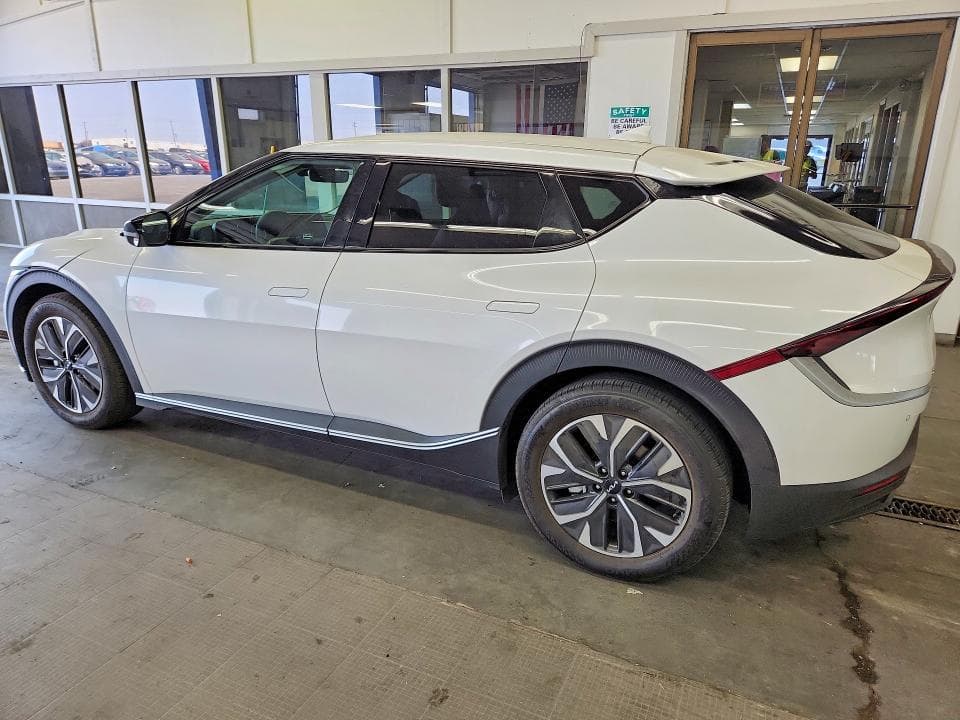 2024 KIA EV6 LIGHT LONG RANGE 2