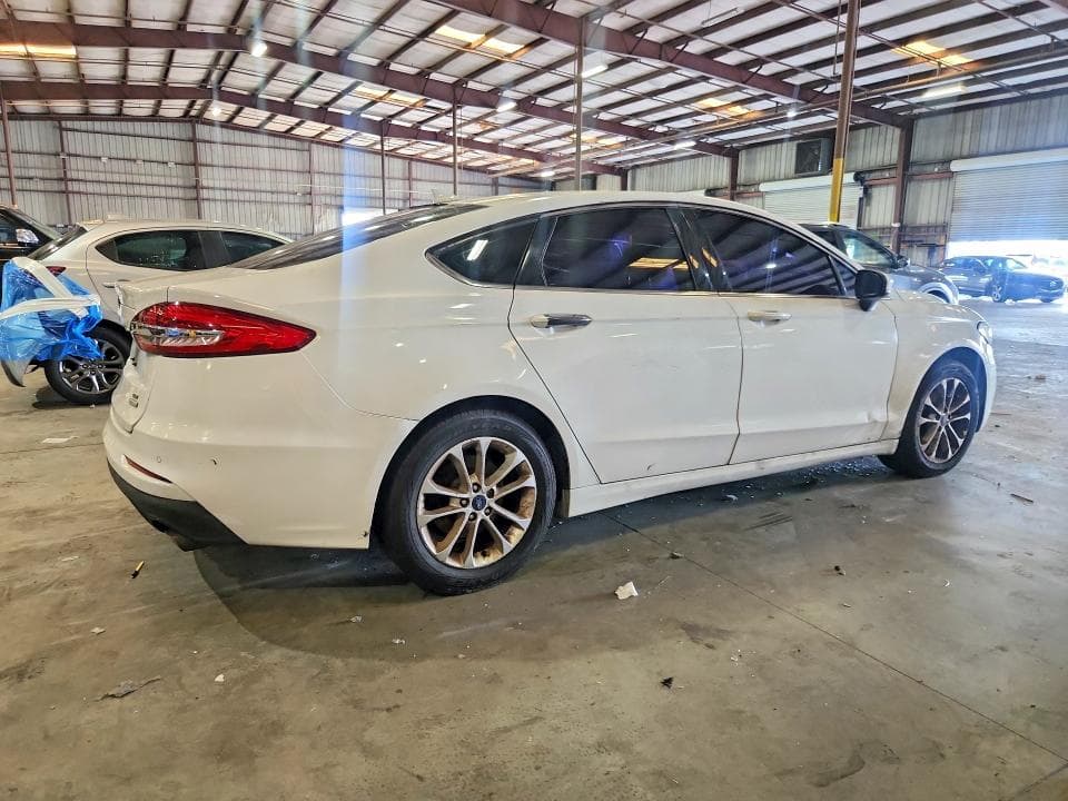 2019 FORD FUSION SE 3