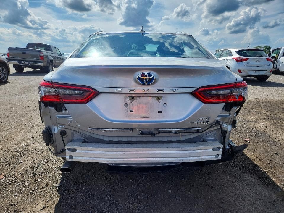 2023 TOYOTA CAMRY XLE 6