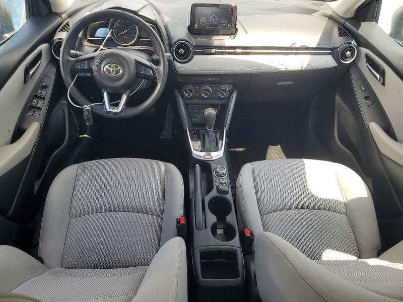 2019 TOYOTA YARIS LE 8
