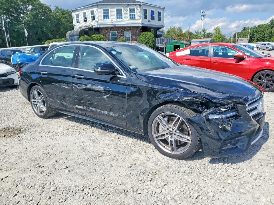 2018 MERCEDES-BENZ E 300 4MATIC 4