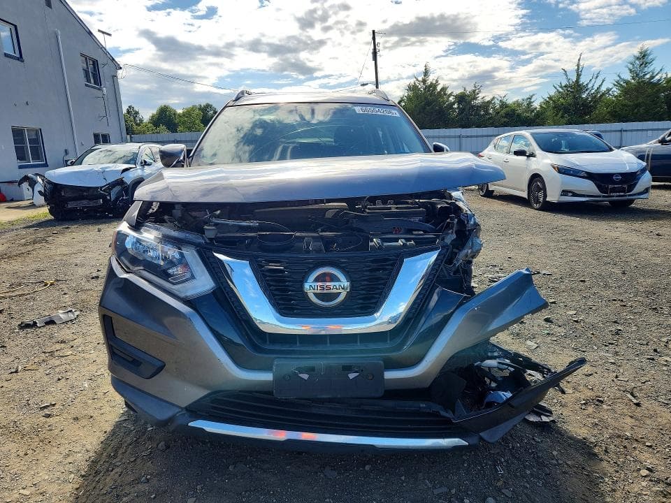 2018 NISSAN ROGUE SV 5