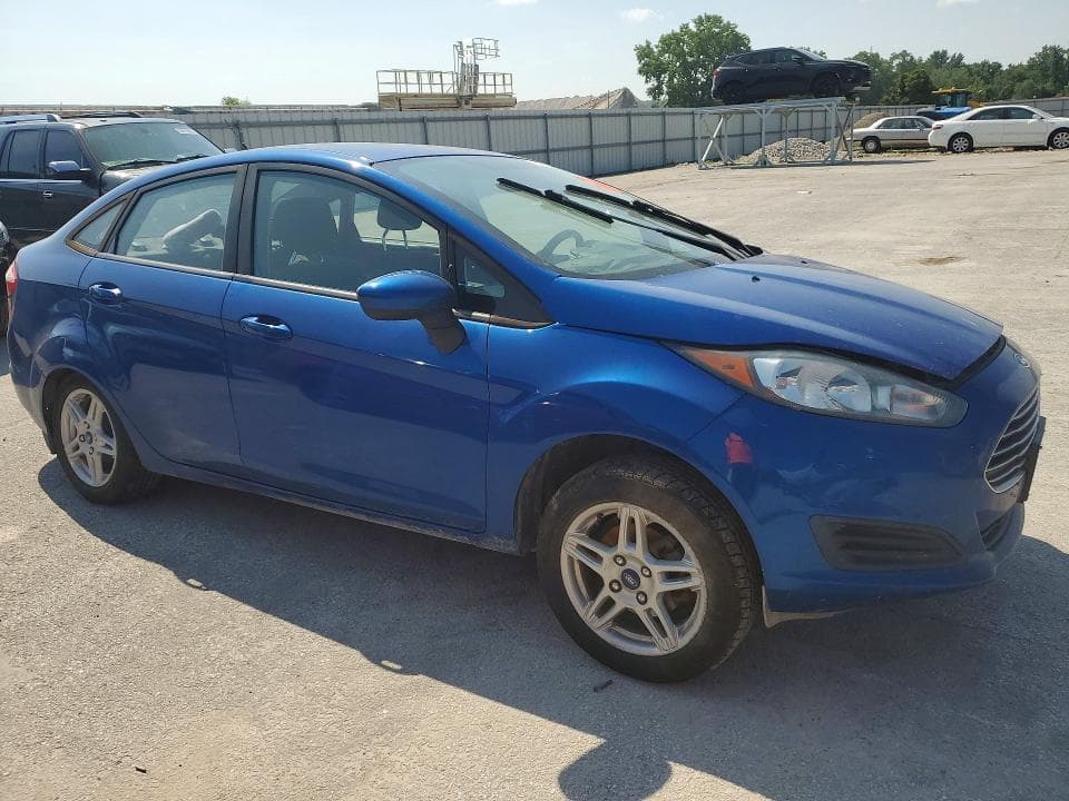 2018 FORD FIESTA SE 4