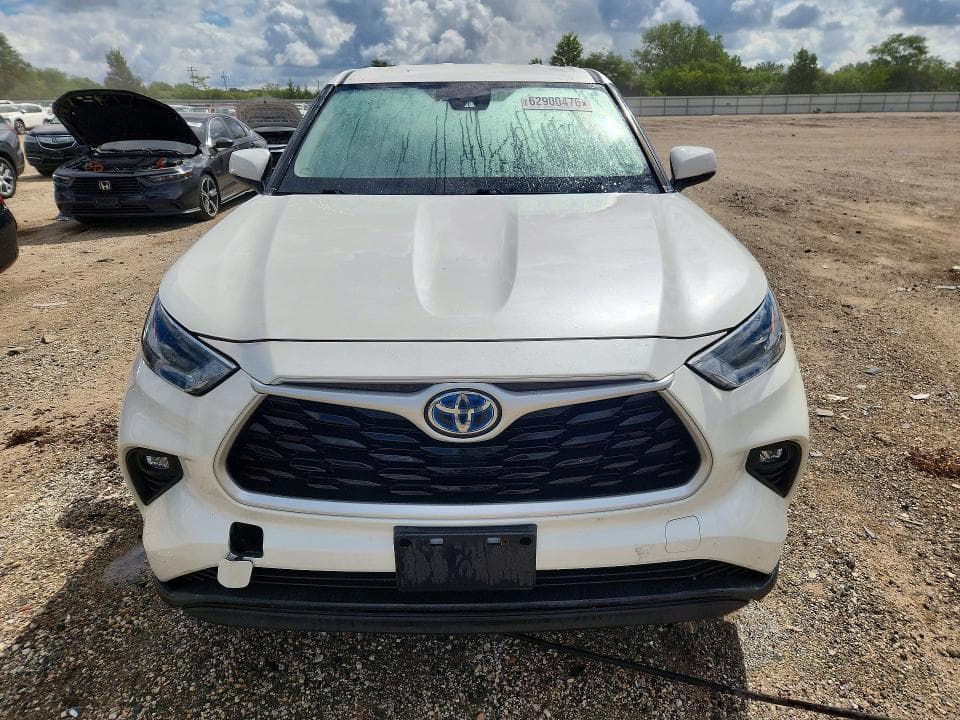2021 TOYOTA HIGHLANDER HYBRID LE 5