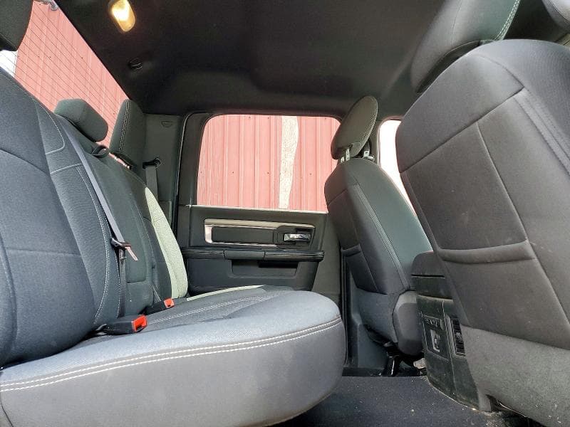 2021 RAM 1500 CLASSIC SLT 10