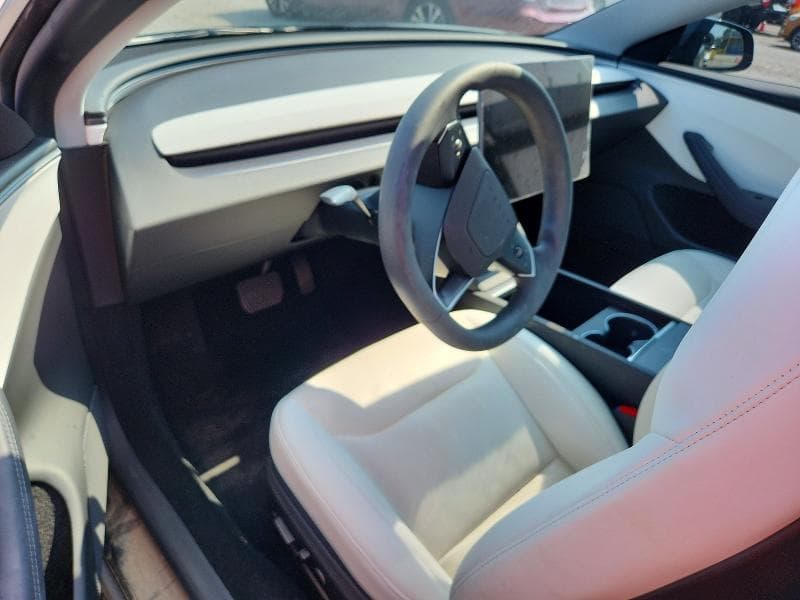 2026 TESLA MODEL 3 8